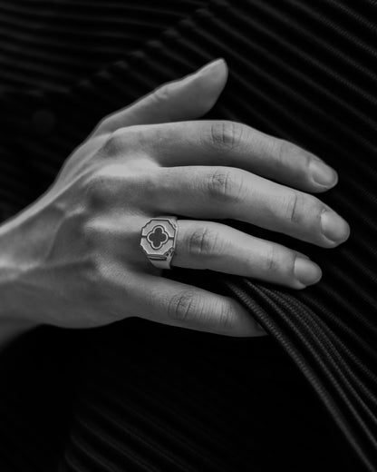 FOLIA FRONS FLAT RING 方形平面银戒