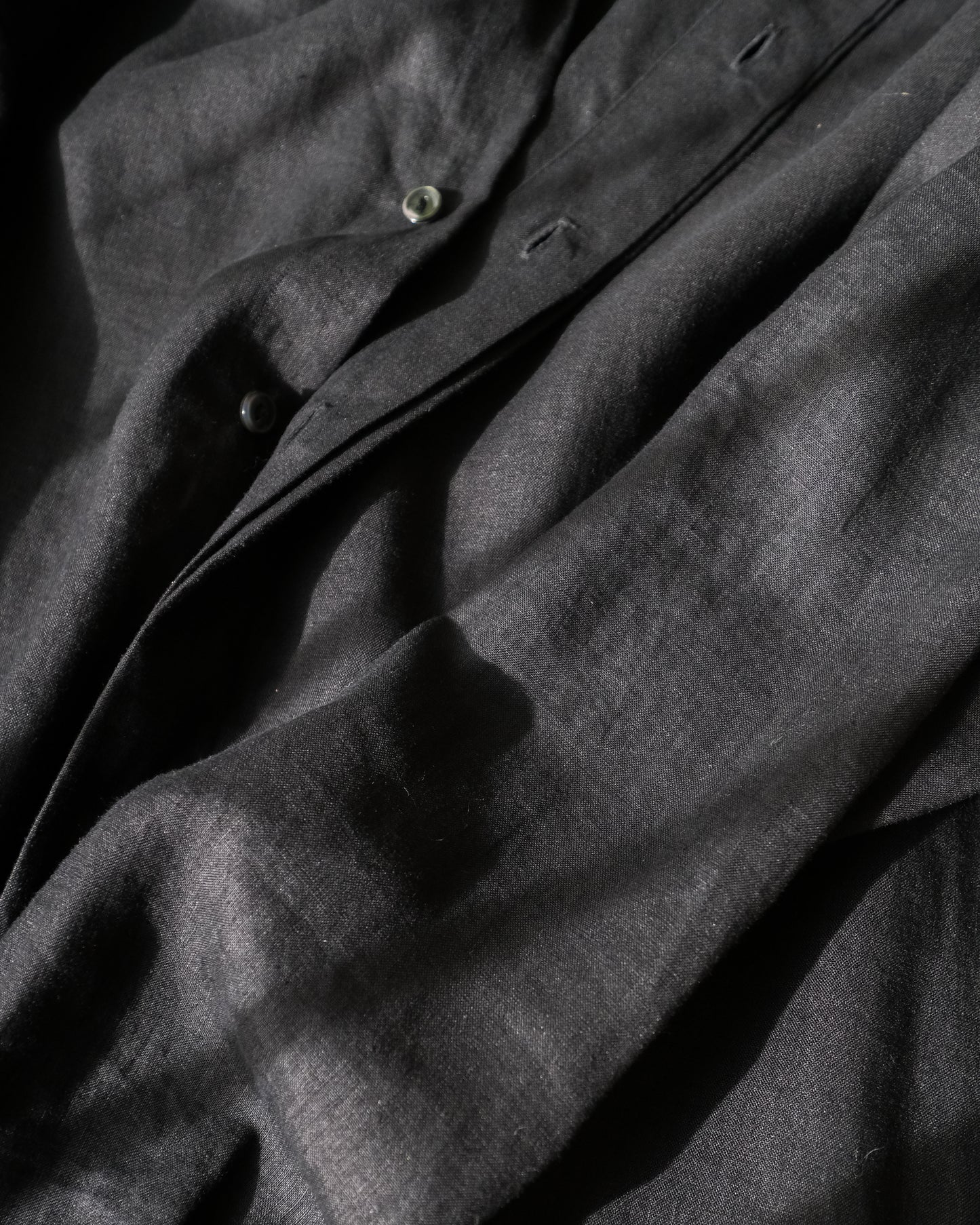 Ante black linen リネンノーカラーシャツ